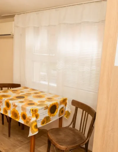 Две двойни стаи за четири души ⏐ гр. Русе ⏐ Нощувки