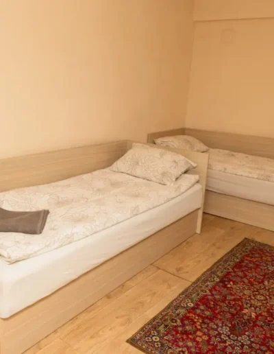 Две двойни стаи за четири души ⏐ гр. Русе ⏐ Нощувки