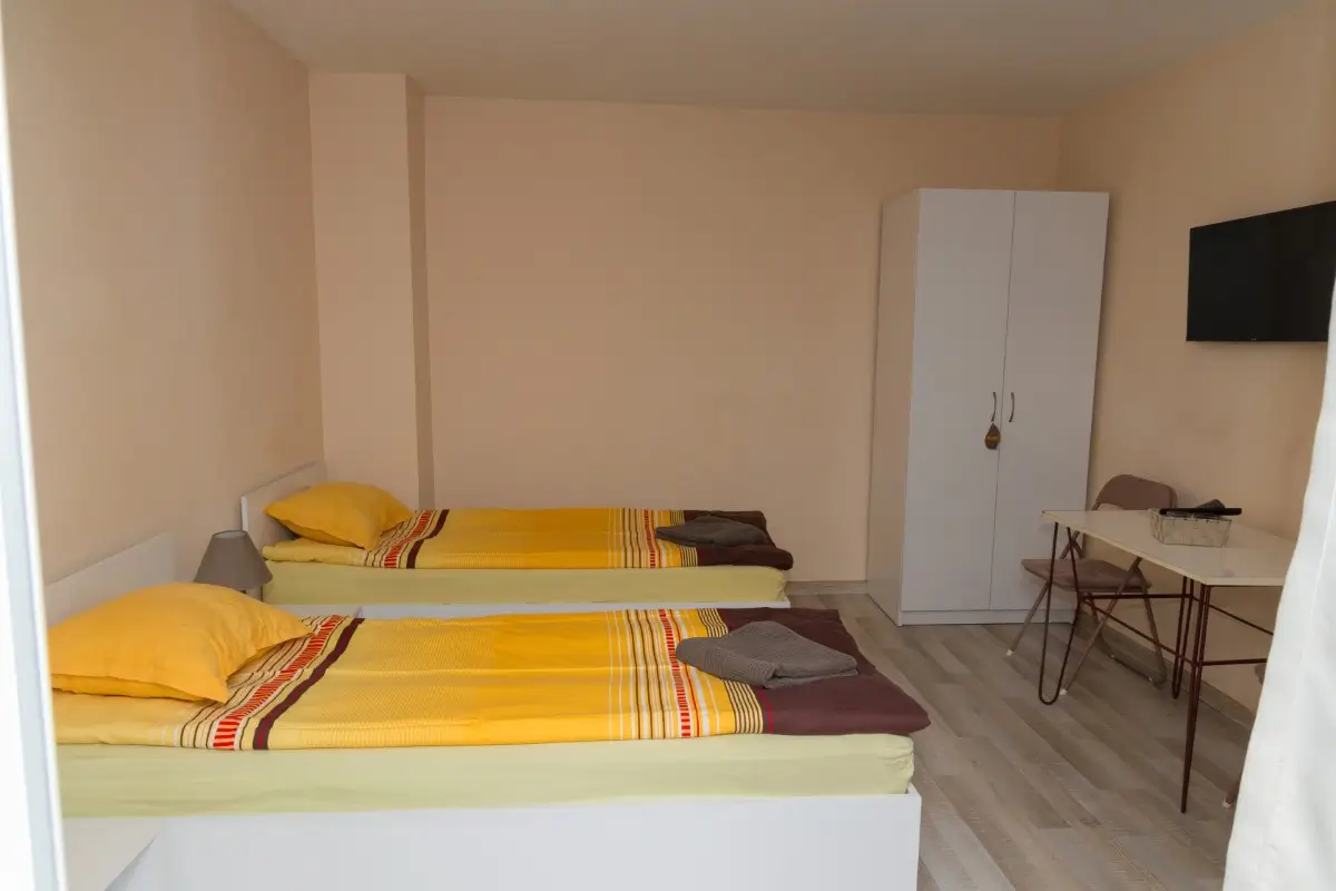 Стаи за нощувки в Русе – Стаи за гости Венеция